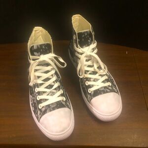 RAAD Shop Unisex High Top Lace Up Sneakers Black with White Rose Pattern. NWOB